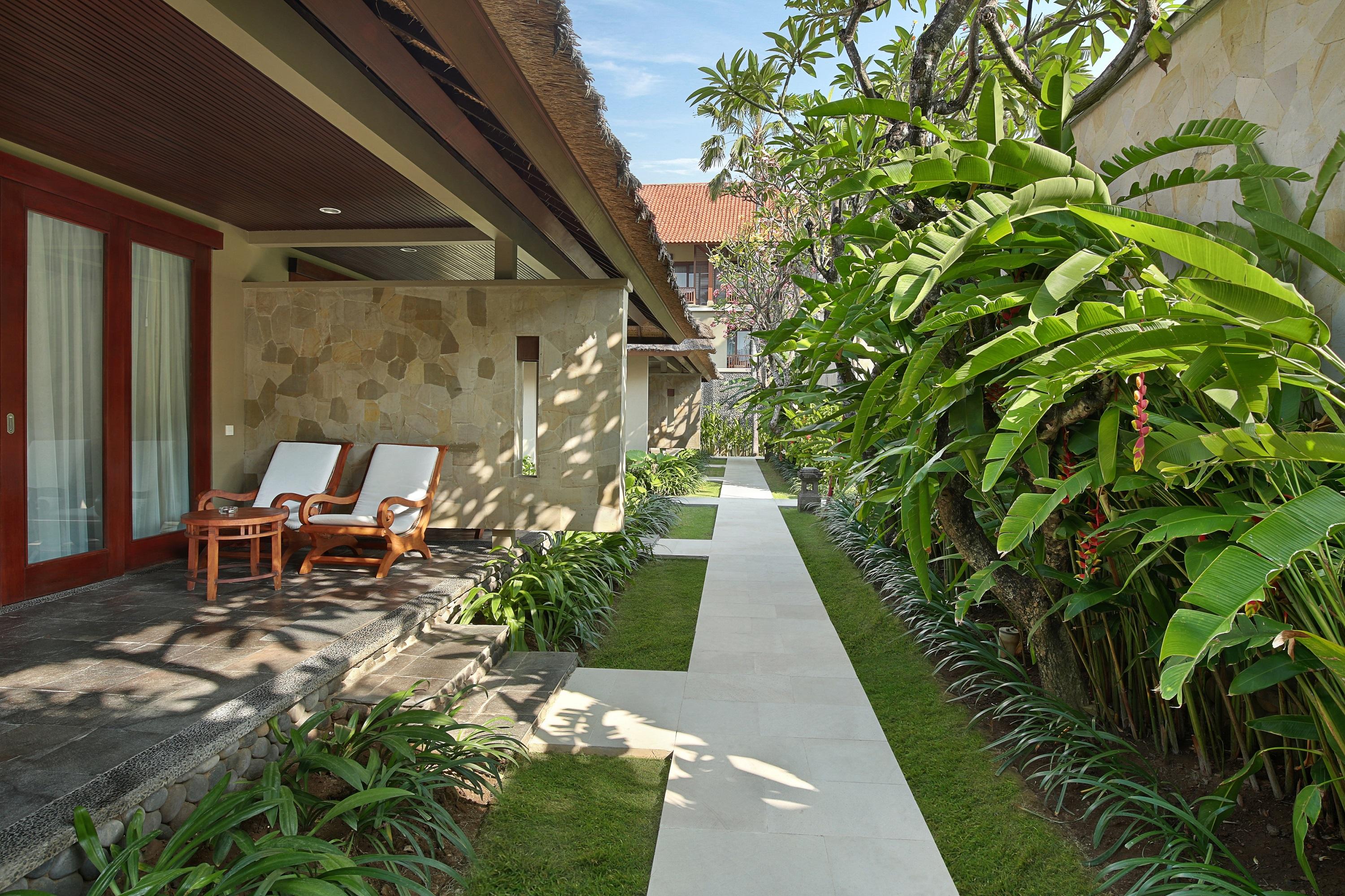 Bali Niksoma Boutique Beach Resort Легиан Экстерьер фото A view of the hotel