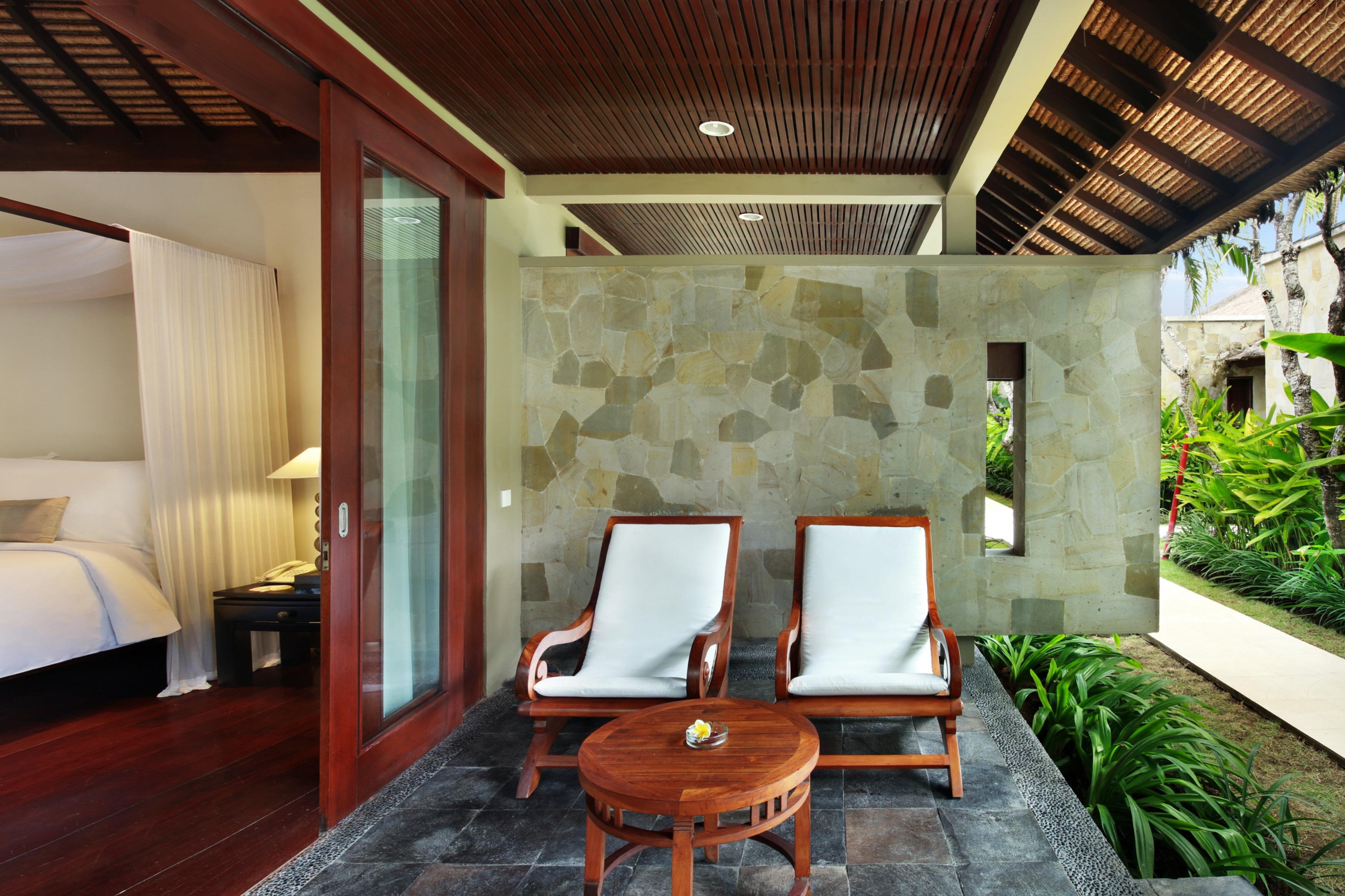 Bali Niksoma Boutique Beach Resort Легиан Экстерьер фото A room at the hotel
