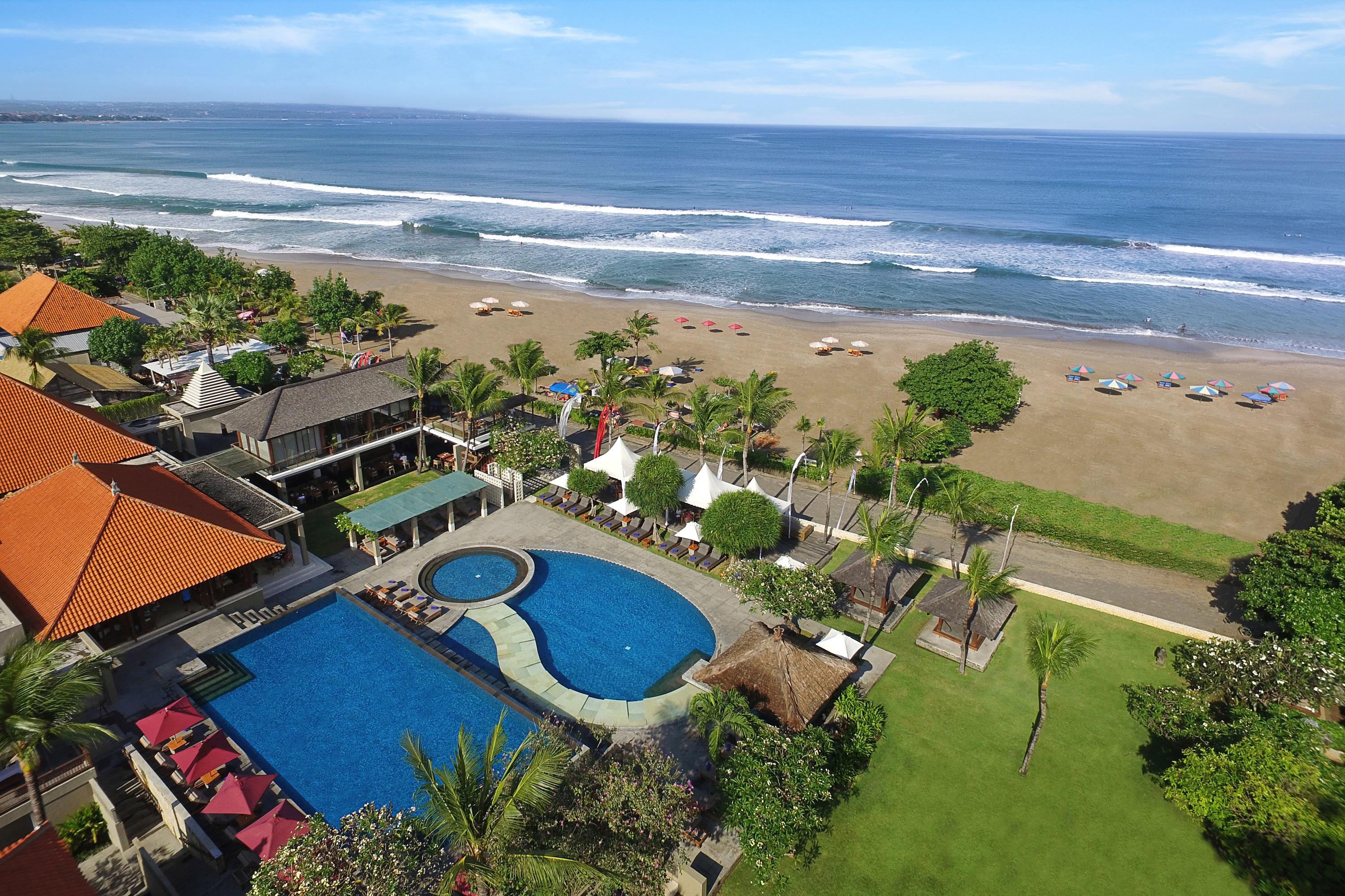 Bali Niksoma Boutique Beach Resort Легиан Экстерьер фото Aerial view of the resort